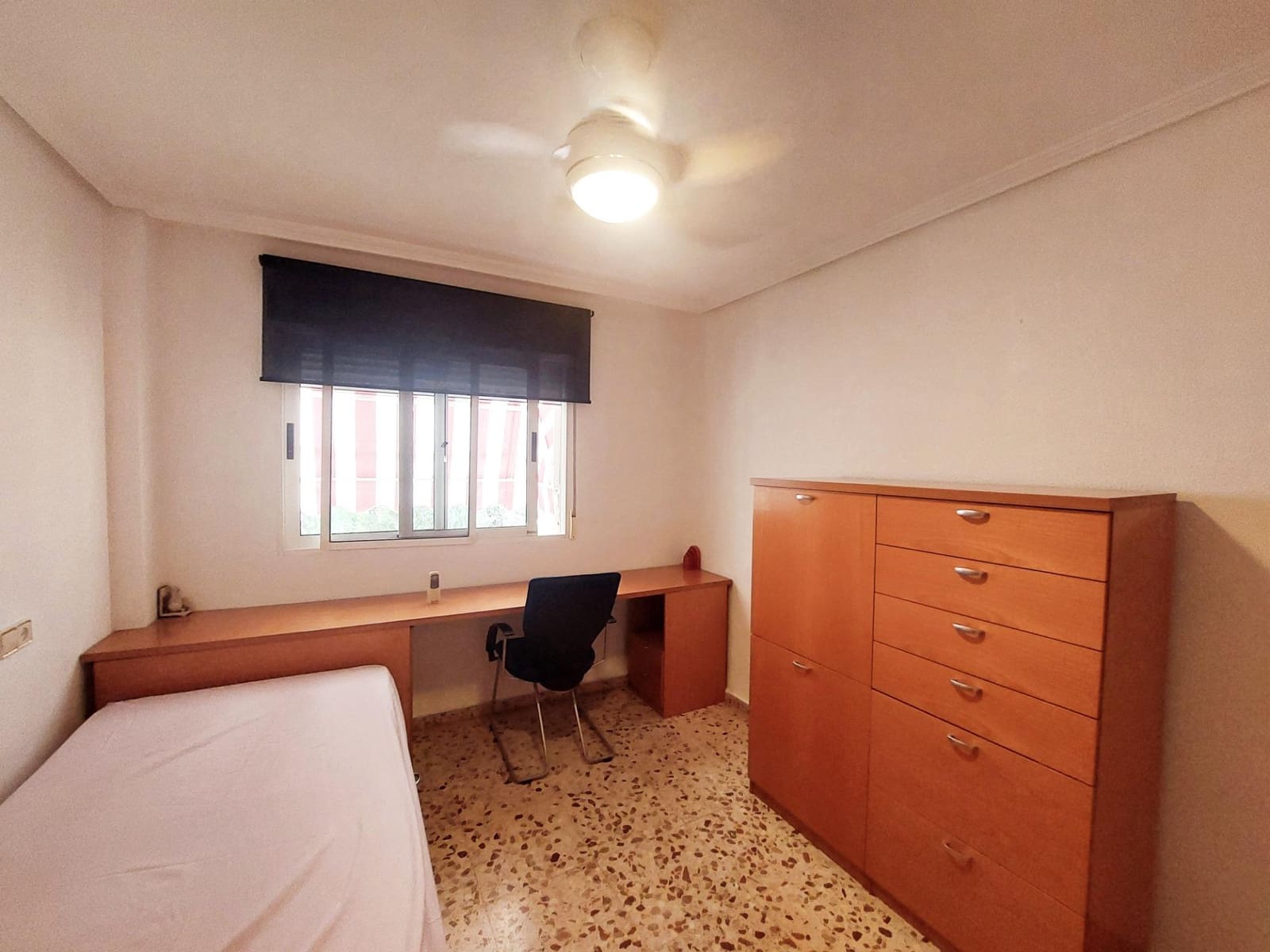3 bedroom Flat for rent in Murcia city with garage - € 900 (Ref: 9558766)