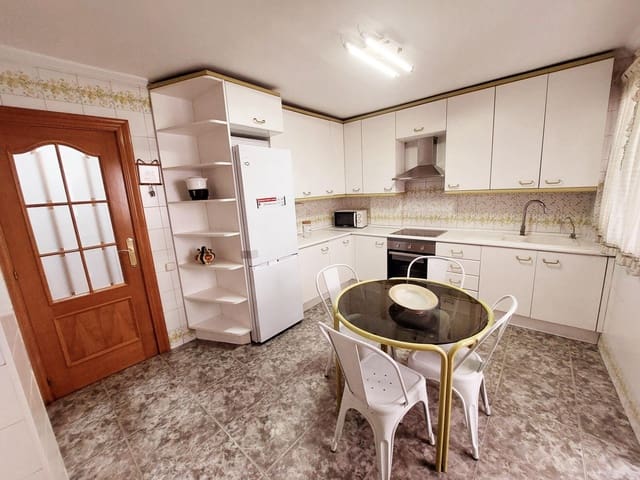 3 bedroom Flat for rent in La Flota, Murcia city with garage - € 900 (Ref: 9558766)