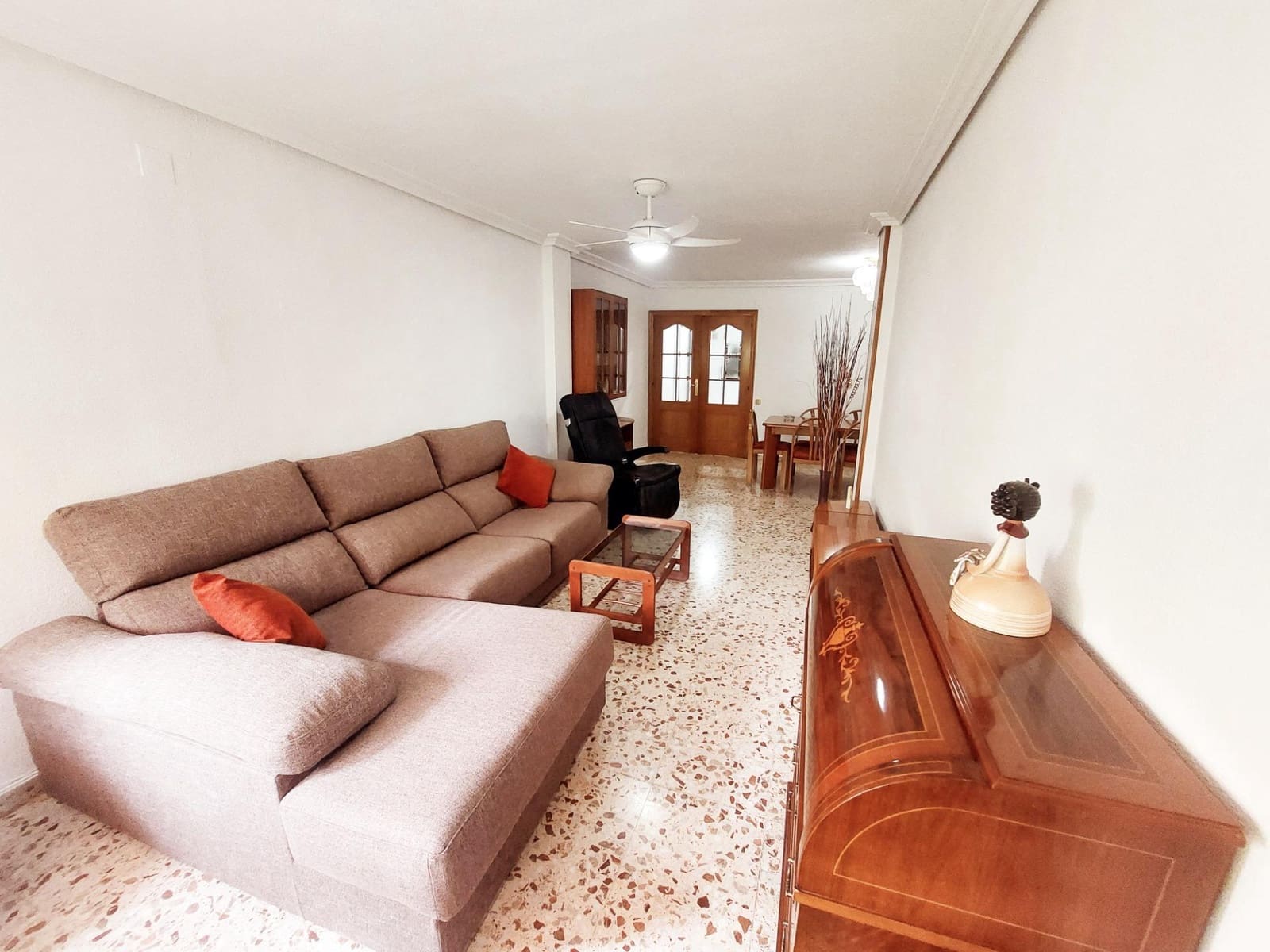 3 bedroom Flat for rent in Murcia city with garage - € 900 (Ref: 9558766)