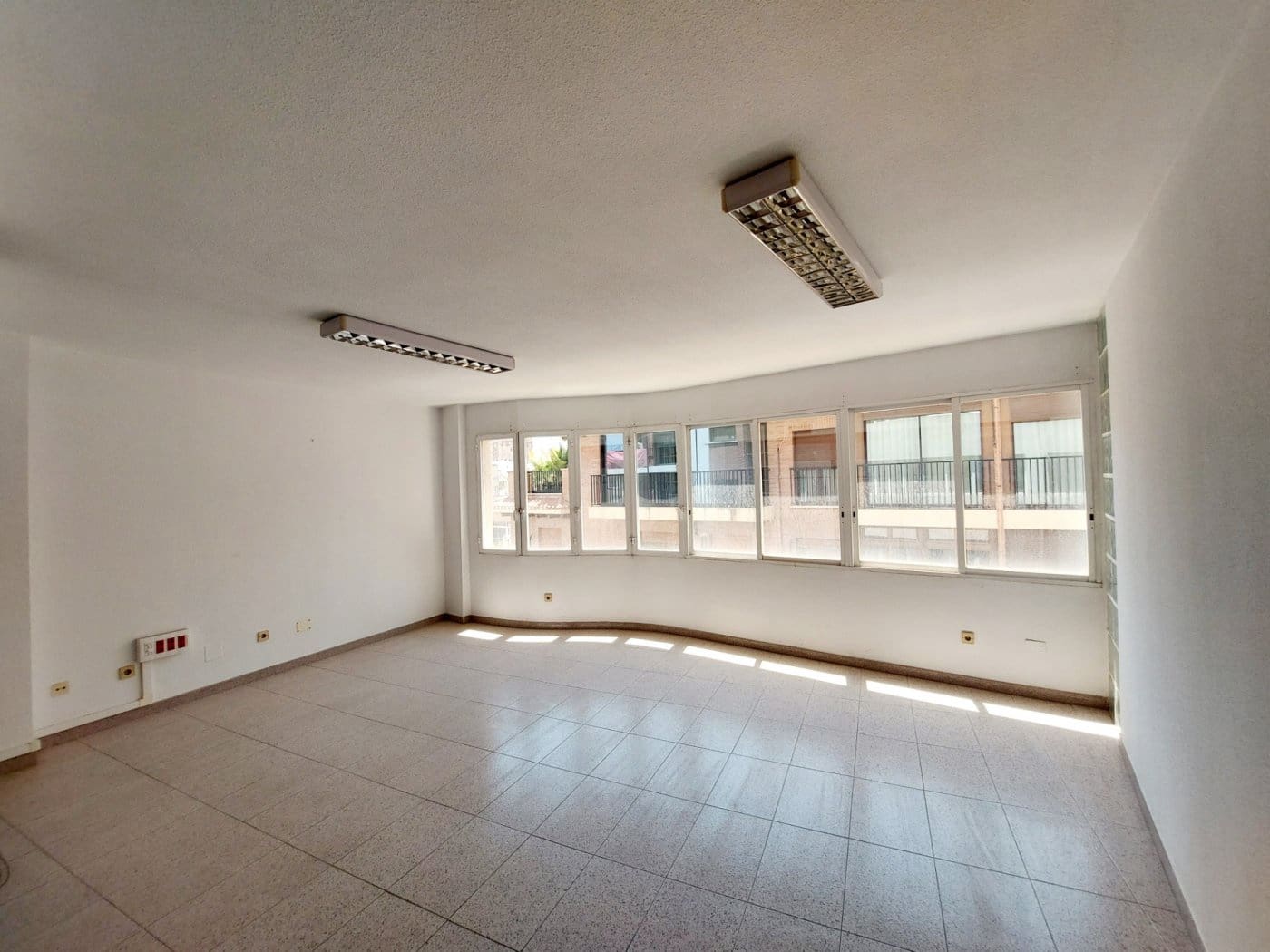 Oficina en Murcia ciudad en alquiler - 300 € (Ref: 9558770)