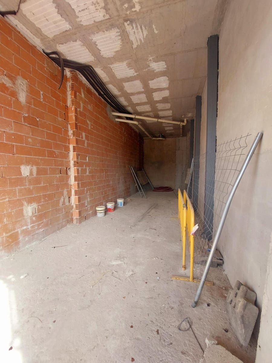 Local Comercial en Murcia ciudad en alquiler - 600 € (Ref: 9558771)