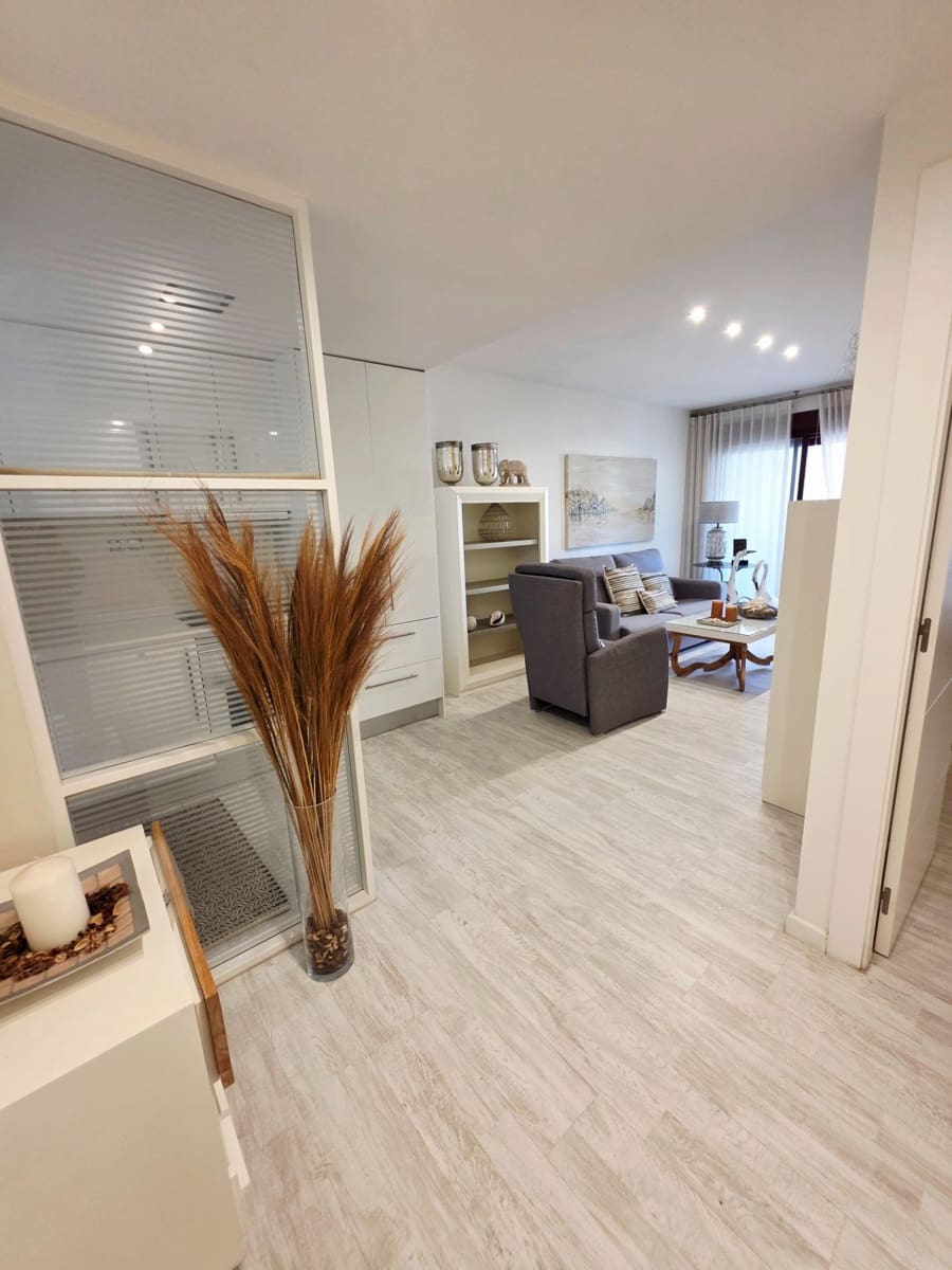 1 quarto Apartamento para venda em Calpe / Calp com piscina - 299 000 € (Ref: 9568959)