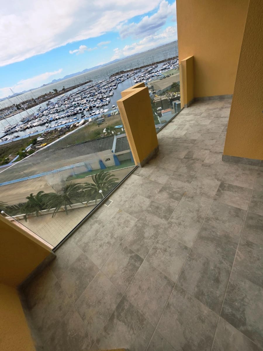 1 chambre Appartement à vendre à La Manga del Mar Menor avec piscine garage - 195 000 € (Ref: 9625875)