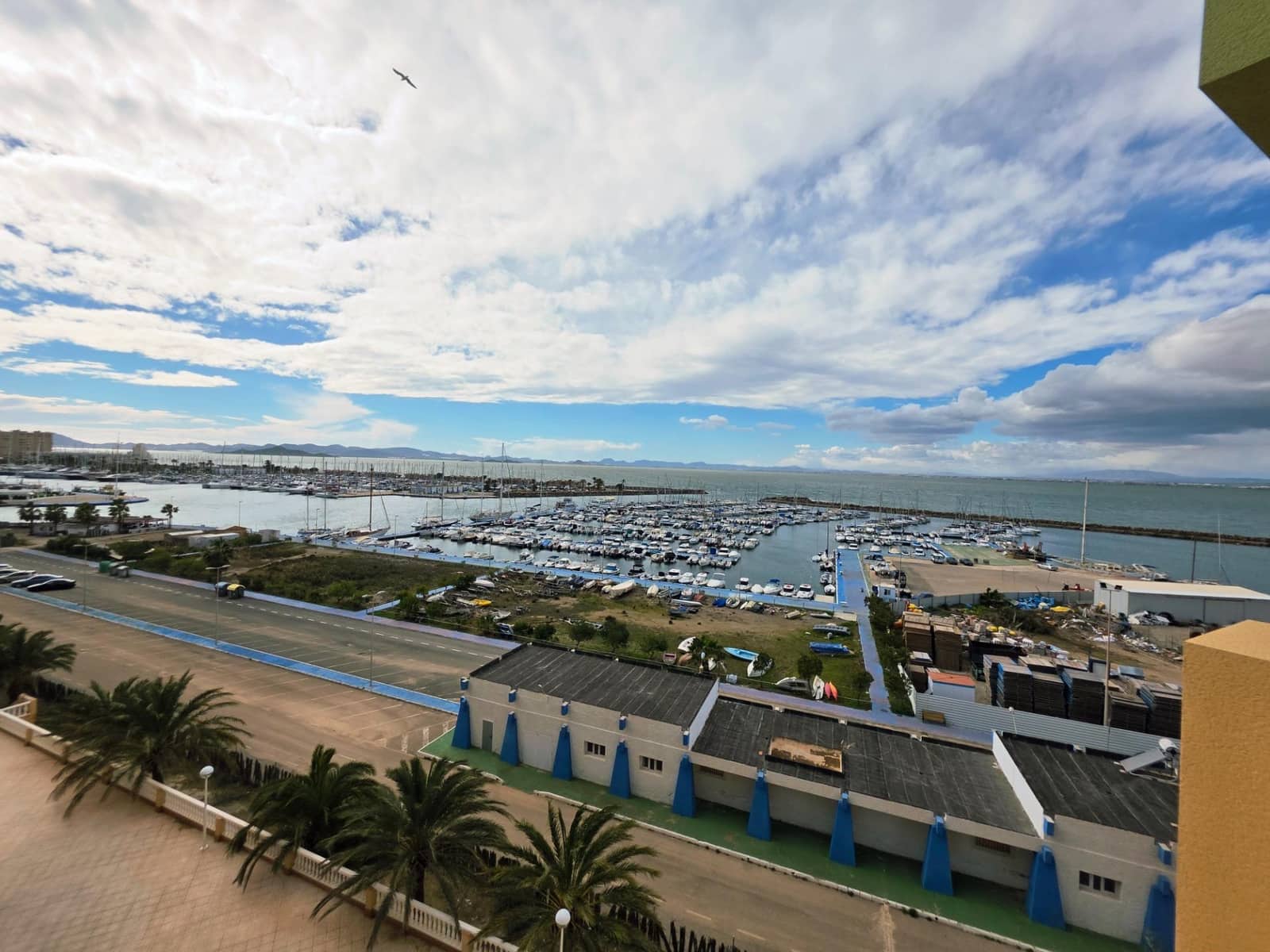 1 chambre Appartement à vendre à La Manga del Mar Menor avec piscine garage - 195 000 € (Ref: 9625875)