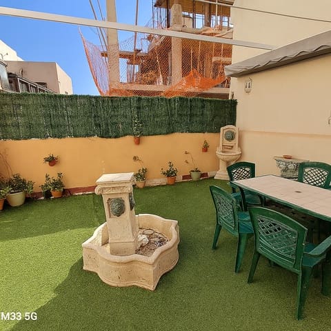 5 soverom Hus til salgs i Centro, Almería by - € 420 000 (Ref: 9142449)