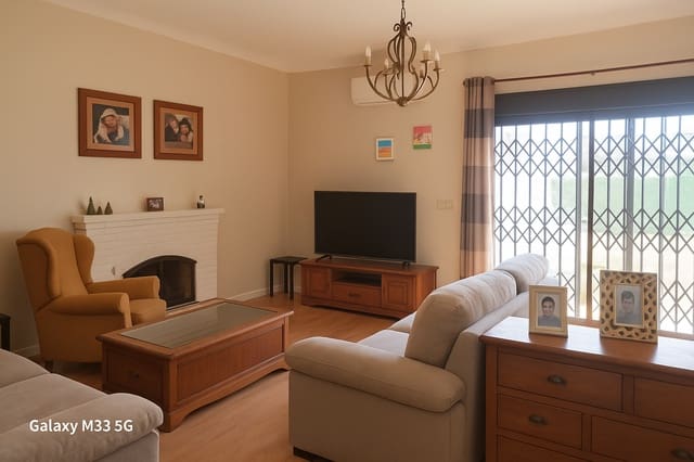 5 makuuhuone Omakotitalo myytävänä paikassa Centro, Almería kaupunki - 420 000 € (Ref: 9142449)