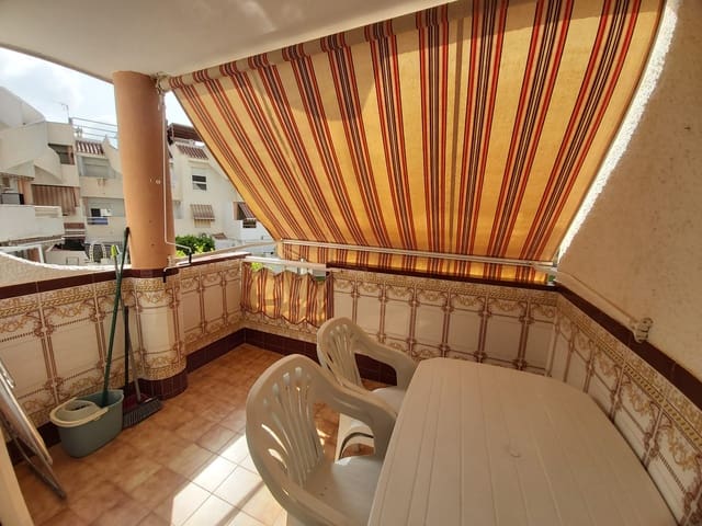 2 soveværelse Lejlighed til leje i Retamar, Almería by med swimmingpool - € 650 (Ref: 9143363)