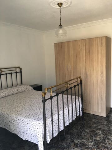 Appartement de 3 chambres à louer à Barrio Alto - San Félix - Oliveros - Altamira, Almería ville - 825 € (Ref: 9143367)