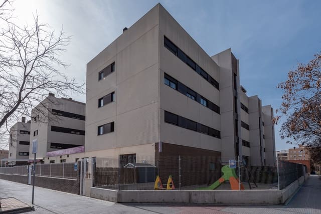 4 soverom Leilighet til salgs i Torrejón de Ardoz med svømmebasseng garasje - € 355 000 (Ref: 9158704)