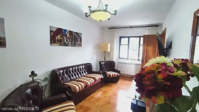 6 bedroom Finca/Country House for sale in Llanes with garage - € 530,000 (Ref: 10014874)