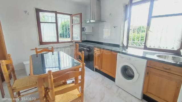 6 bedroom Finca/Country House for sale in Llanes with garage - € 530,000 (Ref: 10014874)