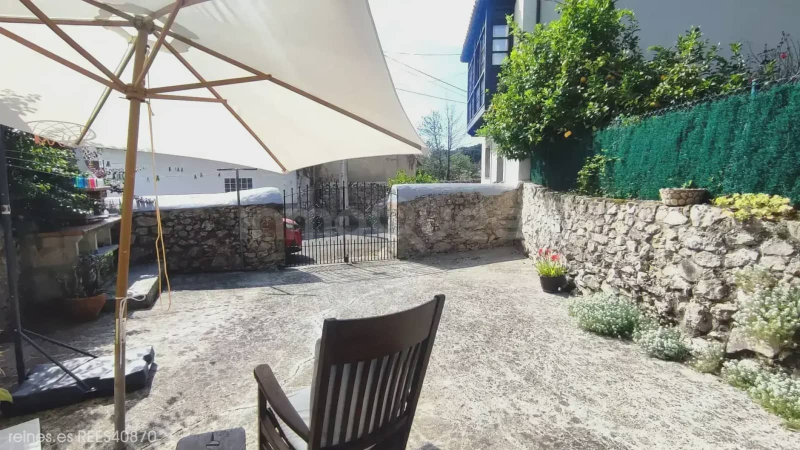 6 bedroom Finca/Country House for sale in Llanes with garage - € 530,000 (Ref: 10014874)