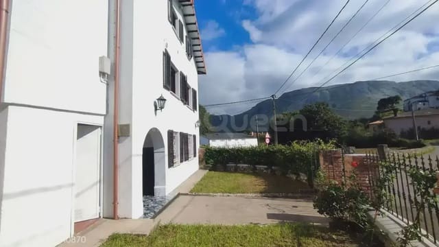 6 bedroom Finca/Country House for sale in Llanes with garage - € 530,000 (Ref: 10014874)