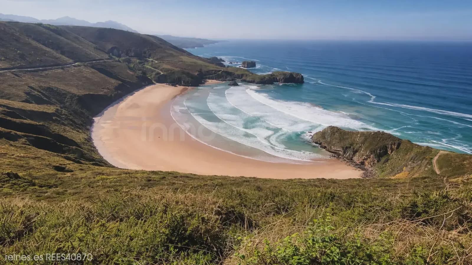 6 bedroom Finca/Country House for sale in Llanes with garage - € 530,000 (Ref: 10014874)