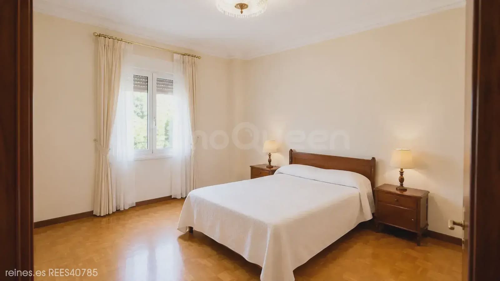 2 bedroom Flat for sale in Madrid city - € 895,000 (Ref: 10031266)