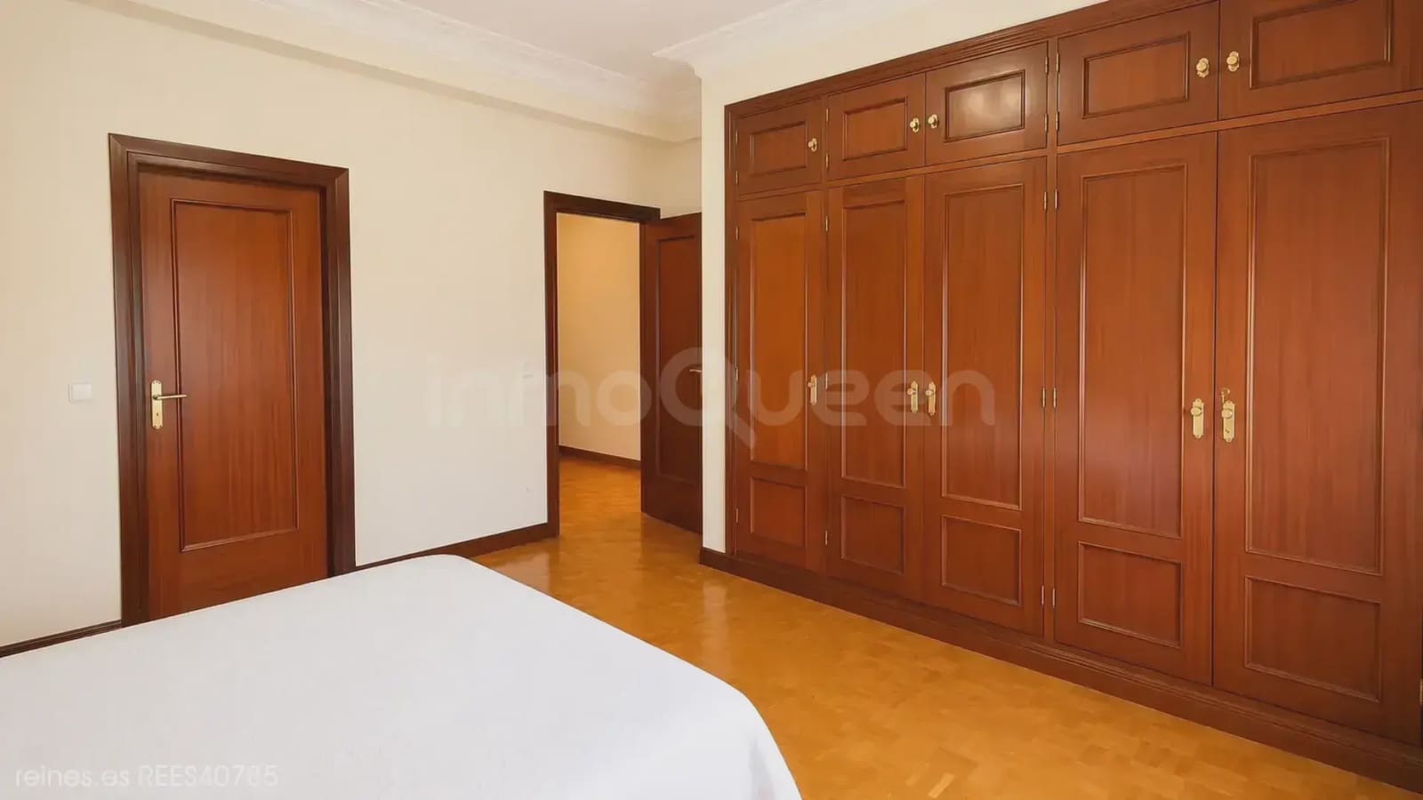 2 bedroom Flat for sale in Madrid city - € 895,000 (Ref: 10031266)