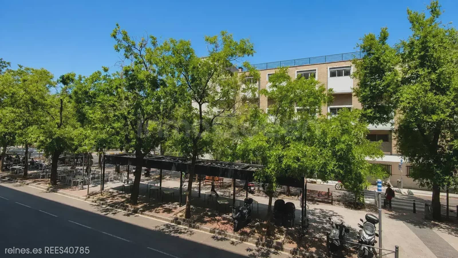 2 bedroom Flat for sale in Madrid city - € 895,000 (Ref: 10031266)