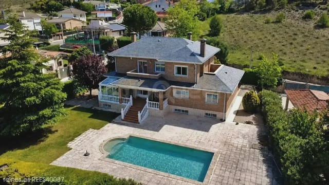 6 Zimmer Villa zu verkaufen in Villar del Olmo - 545.000 € (Ref: 10031267)