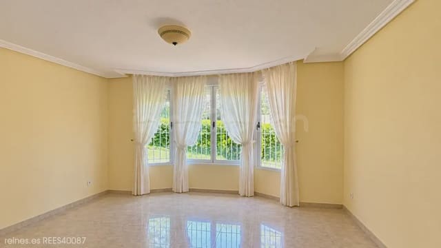 6 Zimmer Villa zu verkaufen in Villar del Olmo mit Pool Garage - 545.000 € (Ref: 10031267)