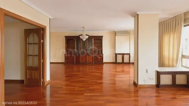 3 chambre Appartement à vendre à Hispanoamérica, Madrid ville avec garage - 2 075 000 € (Ref: 10039981)