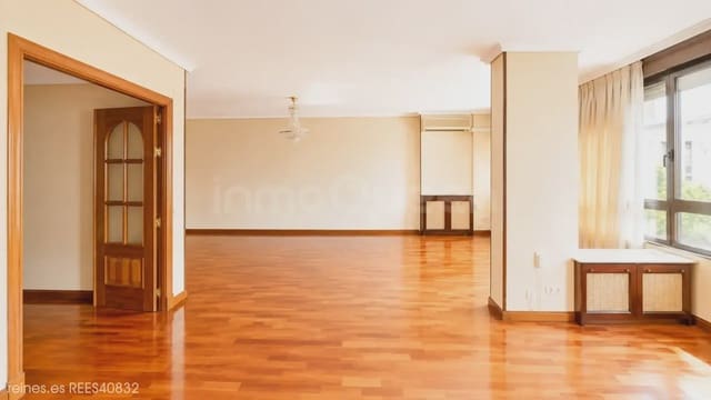 3 soveværelse Lejlighed til salg i Hispanoamérica, Madrid by med garage - € 2.075.000 (Ref: 10039981)