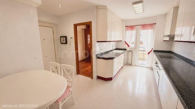 4 makuuhuone Asunto myytävänä paikassa Hispanoamérica, Madrid kaupunki mukana 
autotalli - 2 075 000 € (Ref: 10039981)