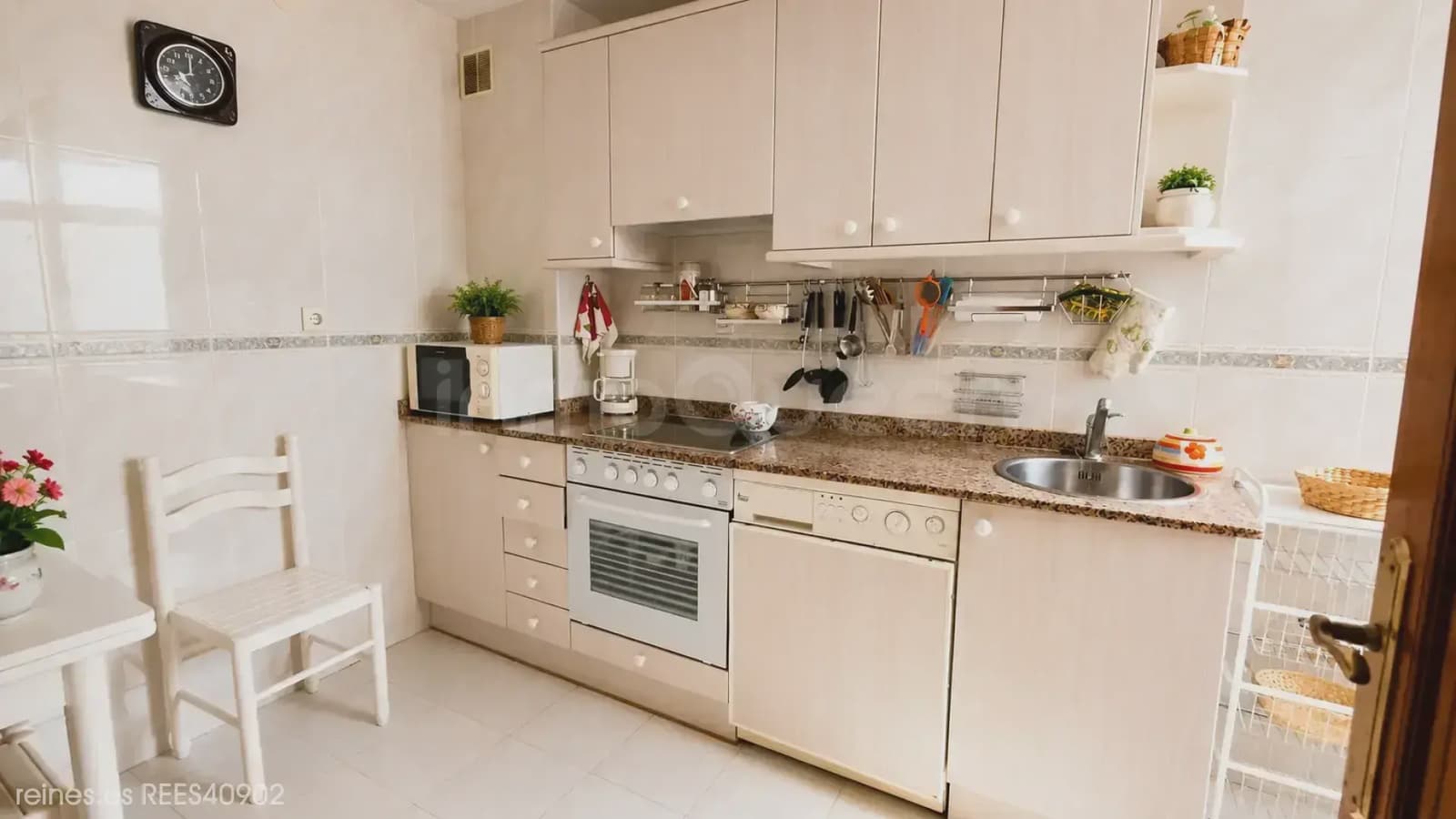 Ático de 2 habitaciones en Panes en venta - 134.000 € (Ref: 10041696)