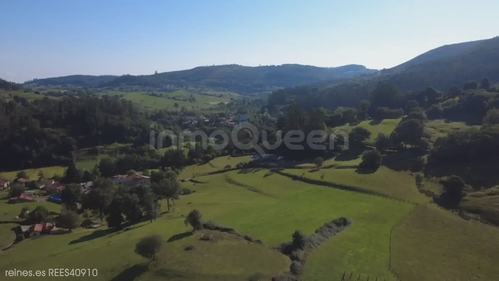 Adosado en Valdáliga en venta - 135.000 € (Ref: 10044230)