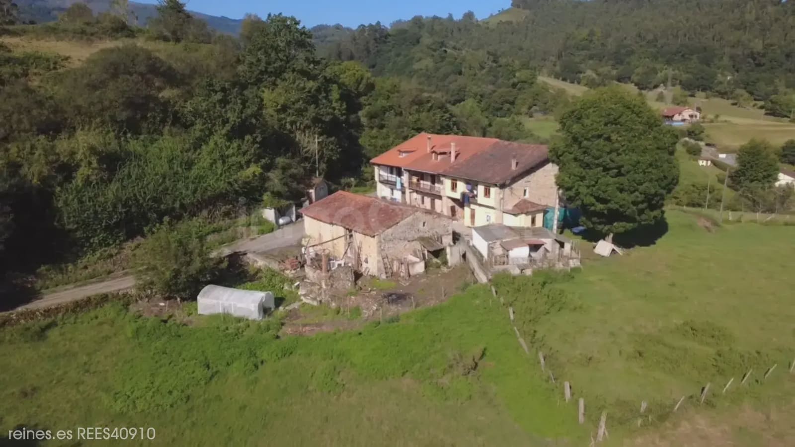Adosado en Valdáliga en venta - 135.000 € (Ref: 10044230)