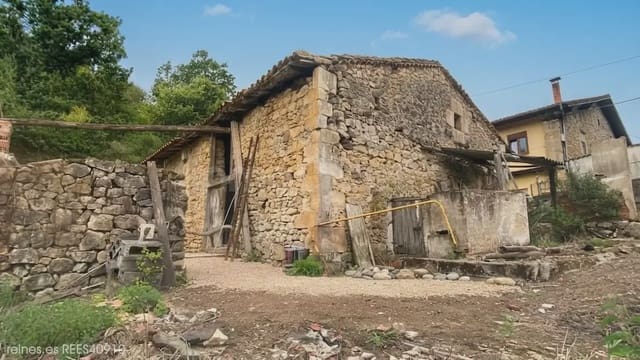 Adosado en Valdáliga en venta - 135.000 € (Ref: 10044230)