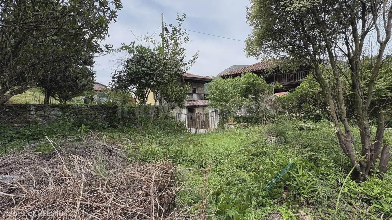 Działka budowlana na sprzedaż w Ribera de Arriba - 75 000 € (Ref: 10054447)