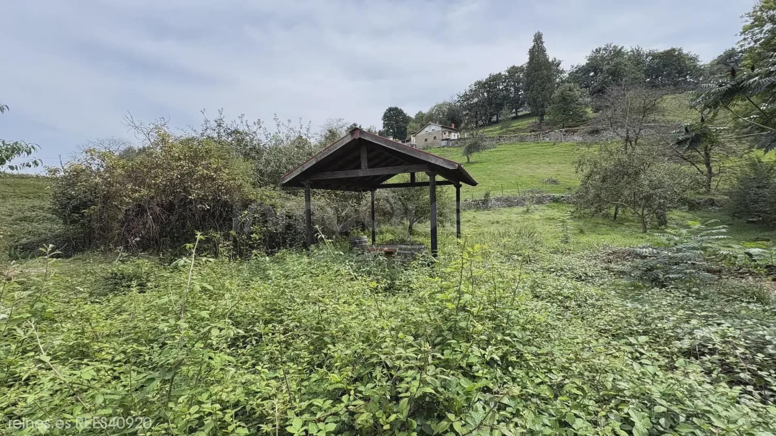 Działka budowlana na sprzedaż w Ribera de Arriba - 75 000 € (Ref: 10054447)