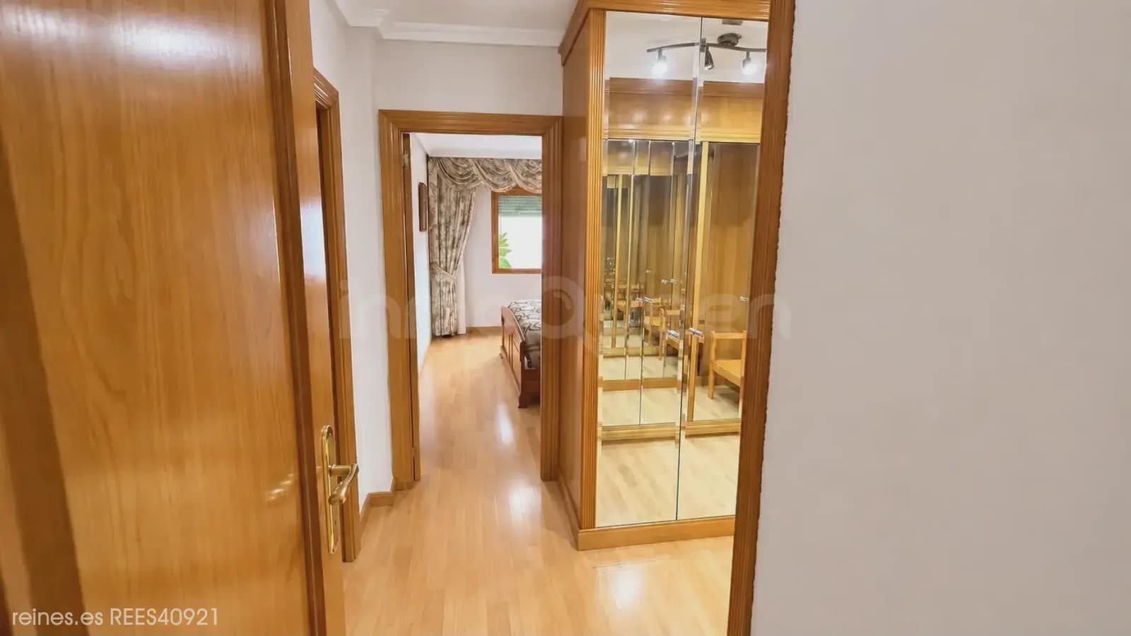Piso de 3 habitaciones en Zaragoza ciudad en venta con garaje - 295.000 € (Ref: 10061013)