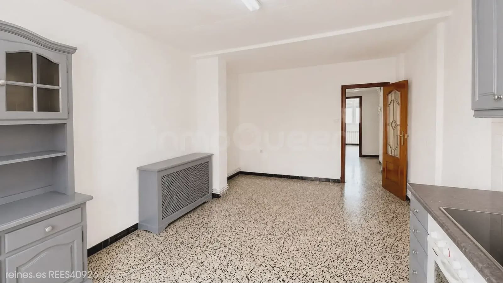 3 bedroom Flat for sale in Zaragoza city - € 180,000 (Ref: 10070172)