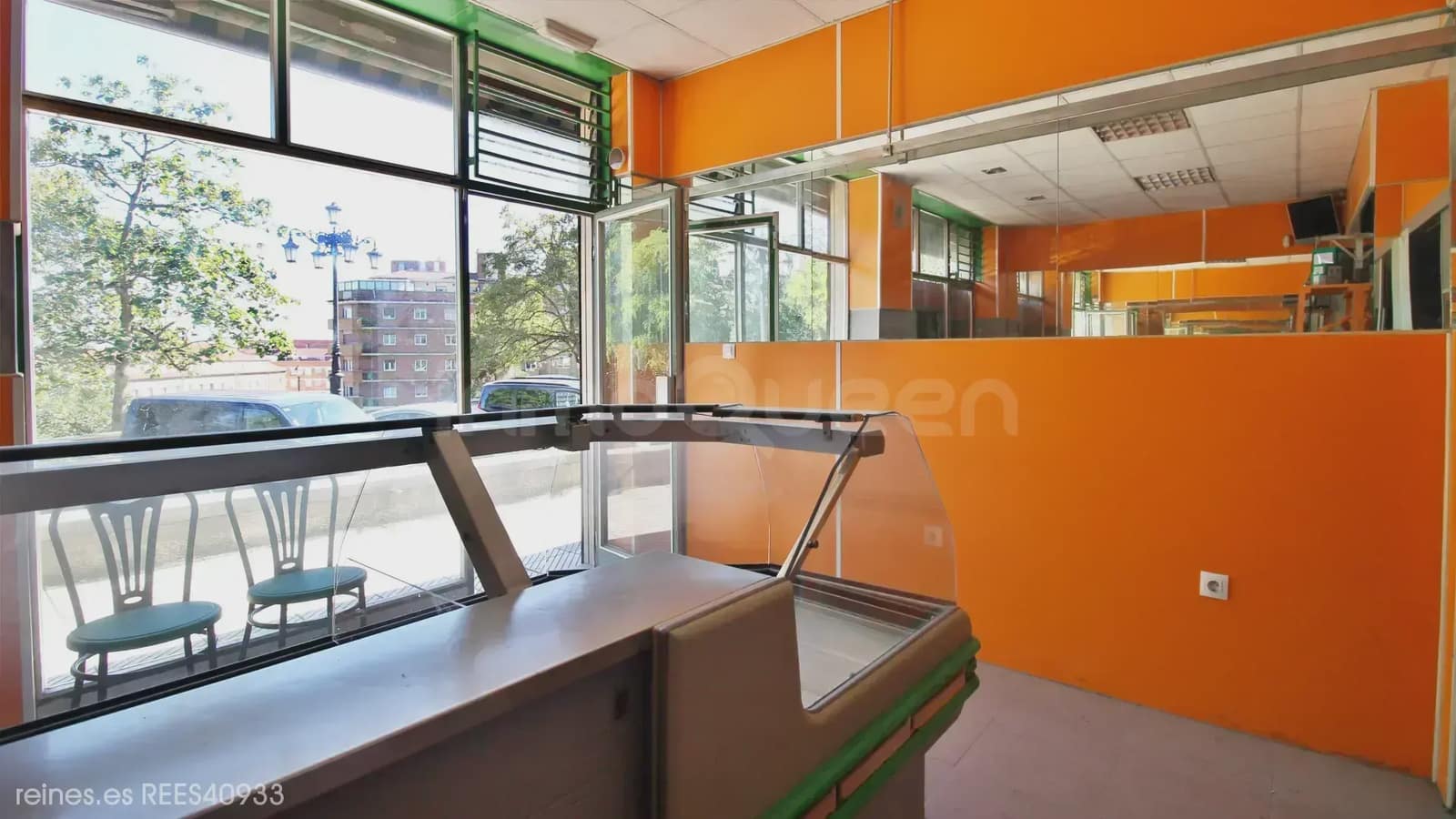 Business for sale in Oviedo - € 85,000 (Ref: 10078803)