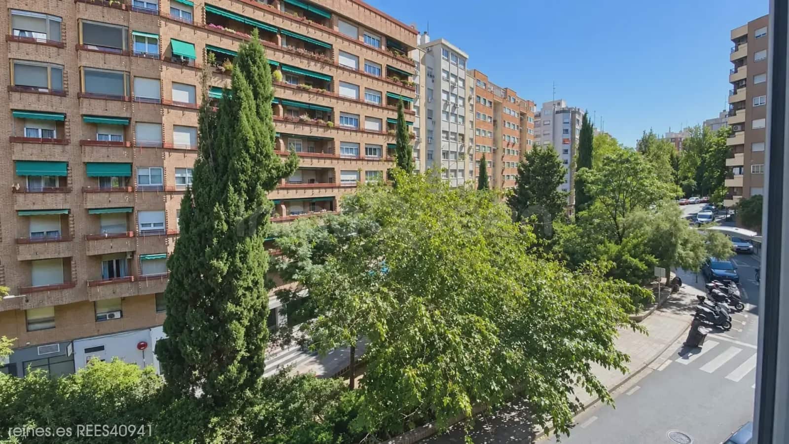 2 soverom Leilighet til leie i Zaragoza by - € 900 (Ref: 10095818)