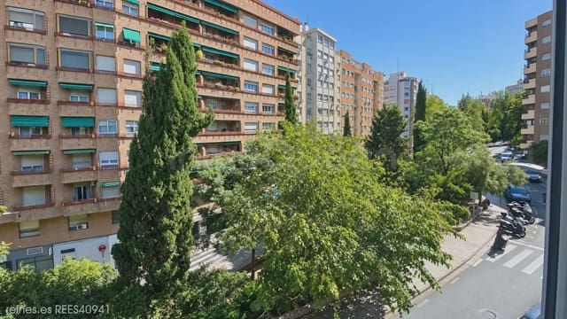 2 soverom Leilighet til leie i Zaragoza by - € 900 (Ref: 10095818)