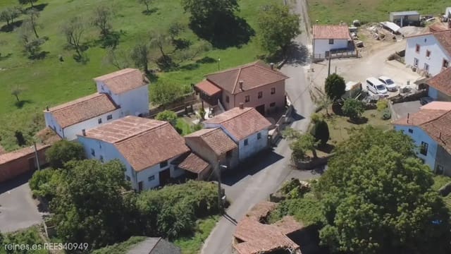 3 slaapkamer Finca/Landhuis te koop in Ribadedeva - € 150.000 (Ref: 10101276)