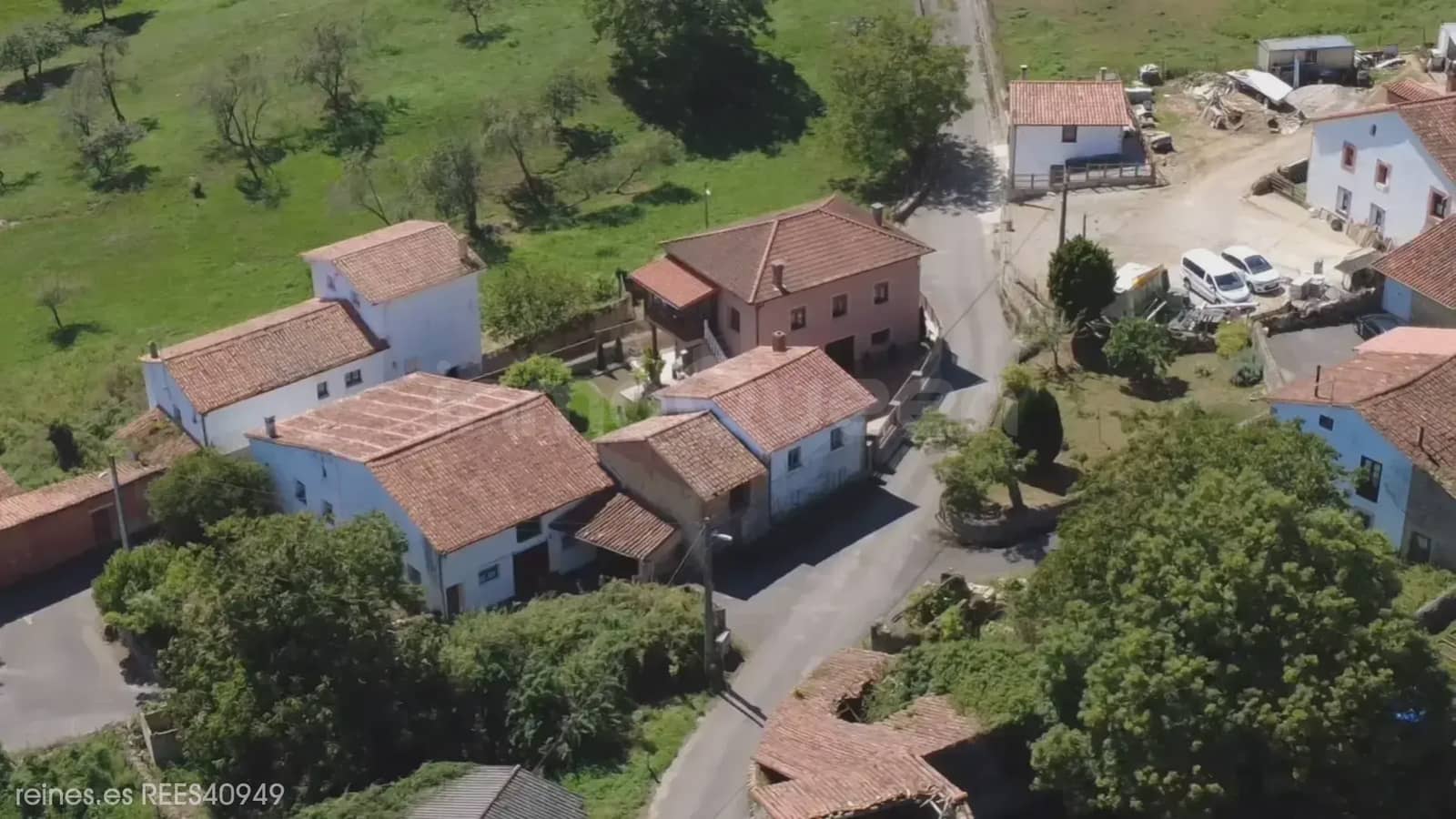 3 bedroom Finca/Country House for sale in Ribadedeva - € 150,000 (Ref: 10101276)