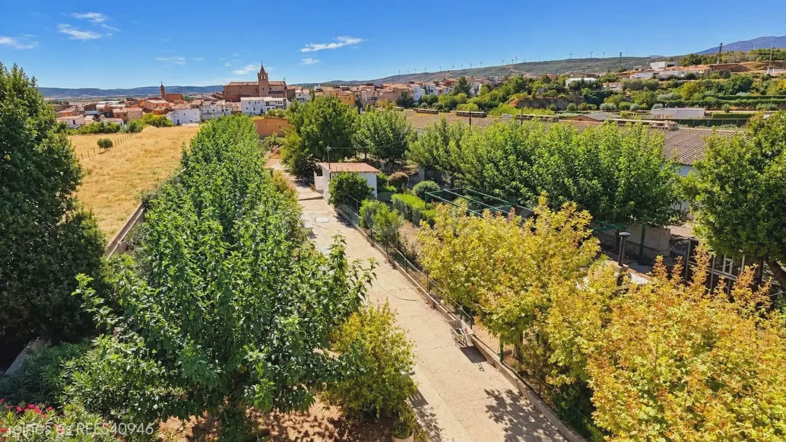 5 bedroom Finca/Country House for sale in Tarazona with pool garage - € 339,000 (Ref: 10101277)