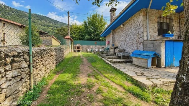 5 quarto Moradia para venda em Peñamellera Baja com garagem - 349 000 € (Ref: 10106554)