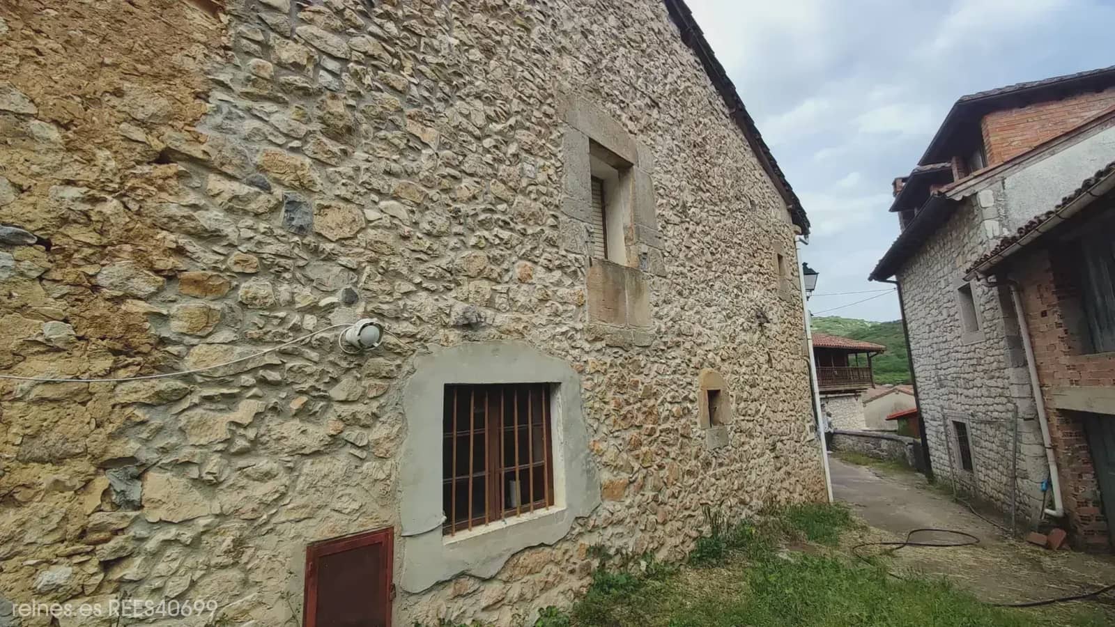 3 bedroom Finca/Country House for sale in Cabrales - € 132,000 (Ref: 10113331)