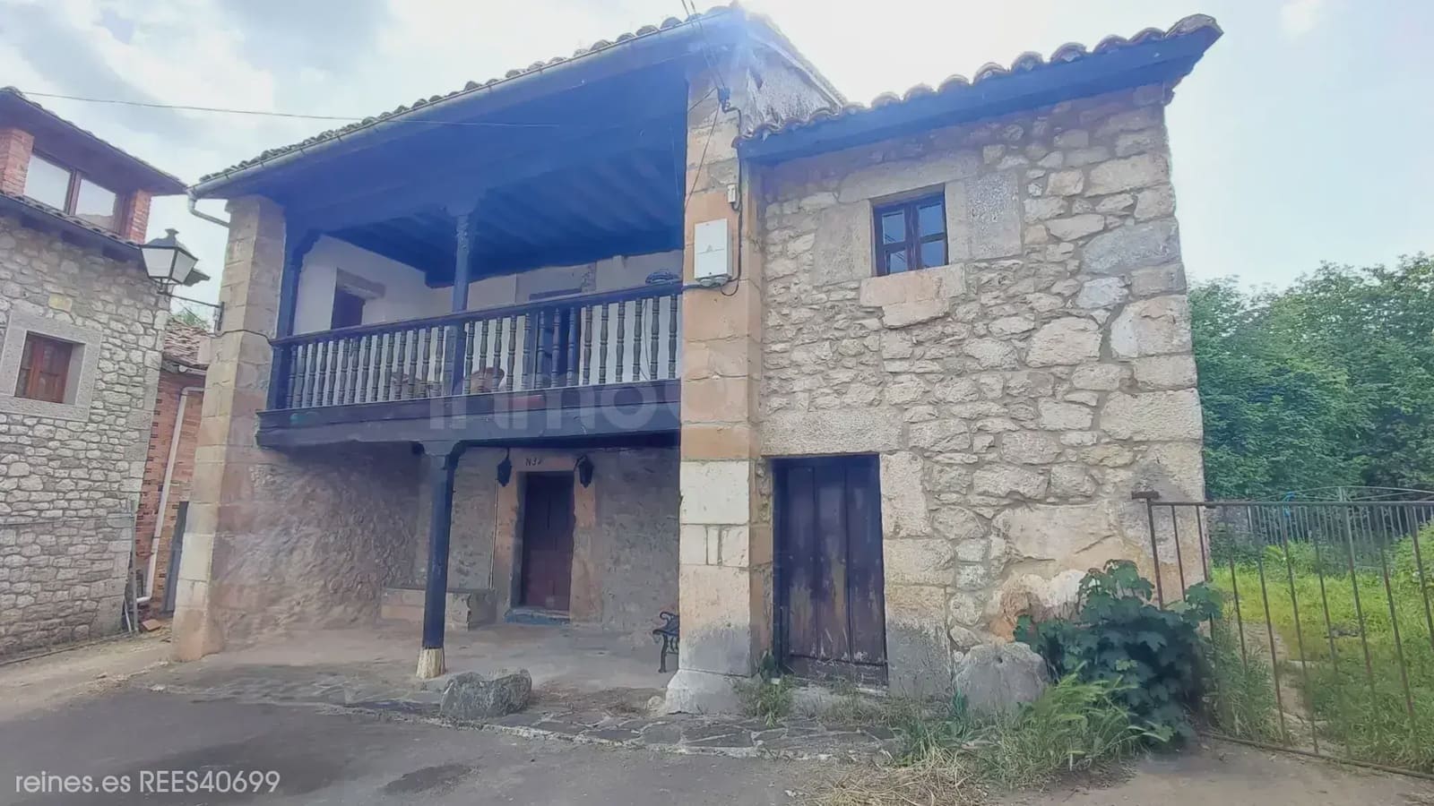 3 bedroom Finca/Country House for sale in Cabrales - € 132,000 (Ref: 10113331)