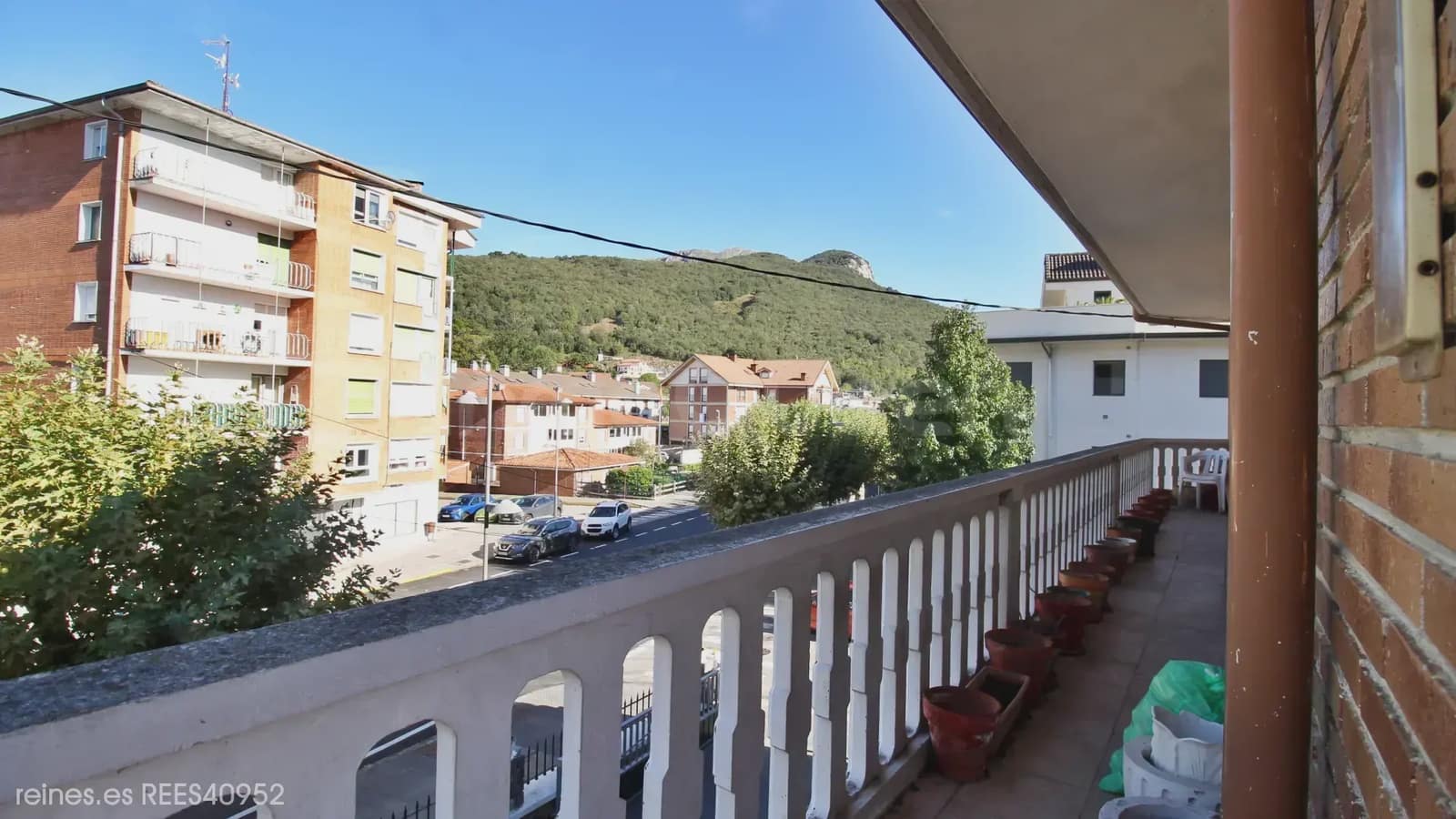 4 bedroom Villa for sale in Ramales de la Victoria with garage - € 649,900 (Ref: 10117128)