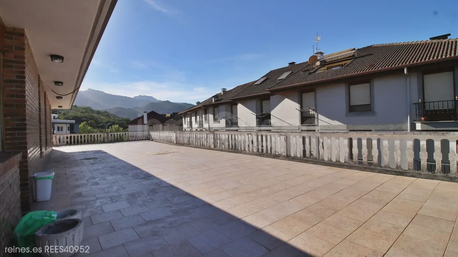 4 bedroom Villa for sale in Ramales de la Victoria with garage - € 649,900 (Ref: 10117128)