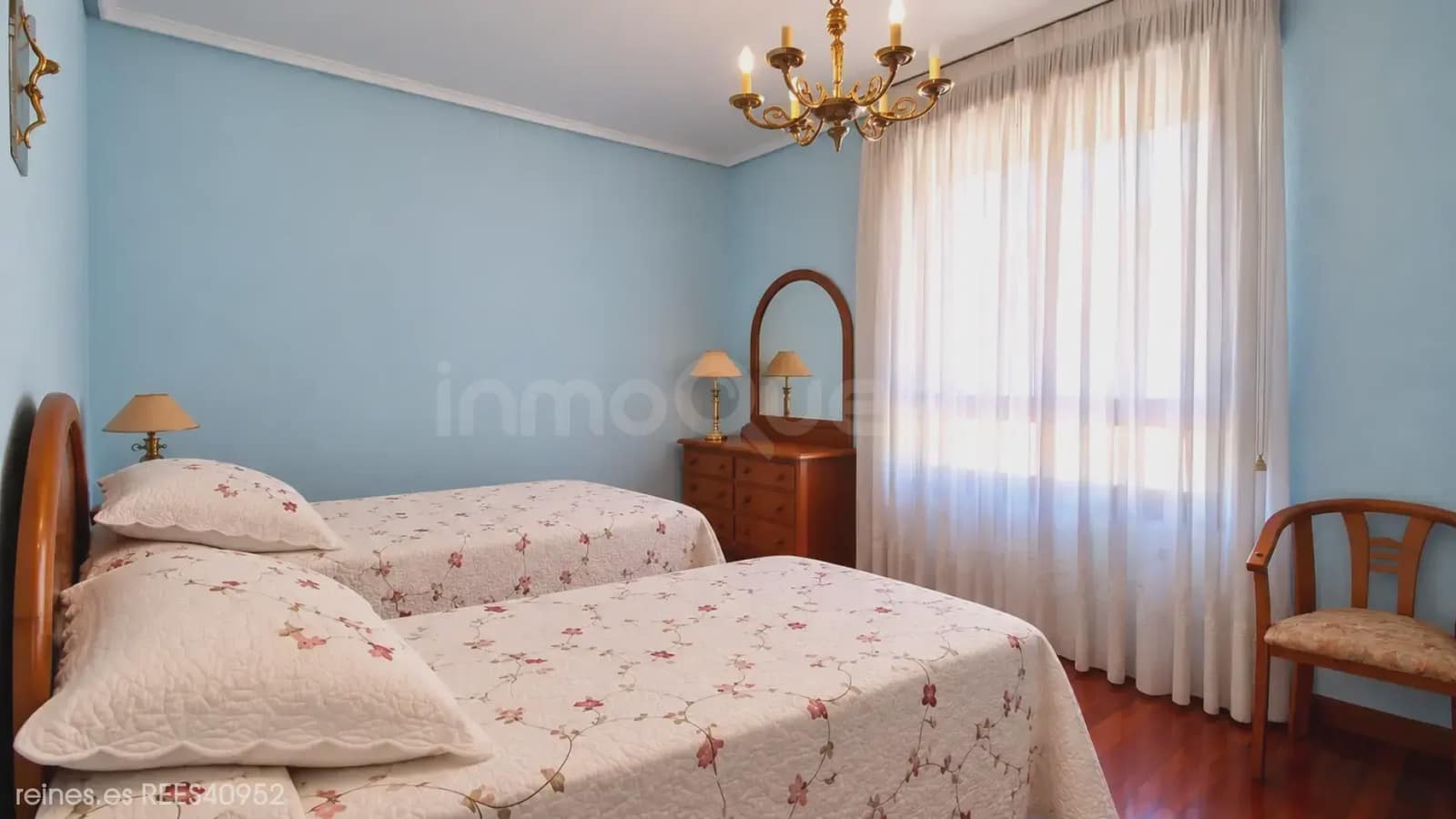 4 bedroom Villa for sale in Ramales de la Victoria with garage - € 649,900 (Ref: 10117128)