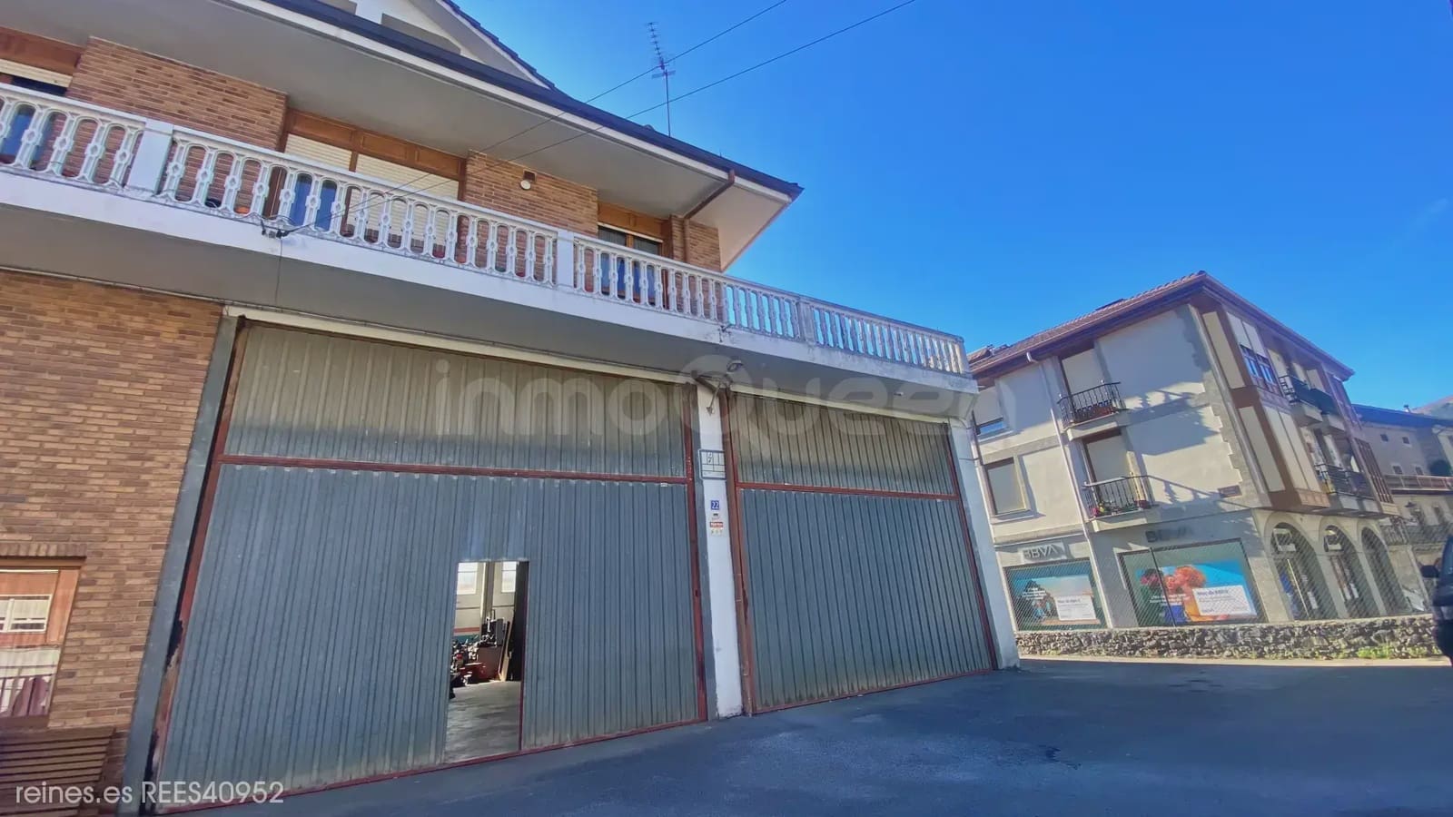 4 bedroom Villa for sale in Ramales de la Victoria with garage - € 649,900 (Ref: 10117128)