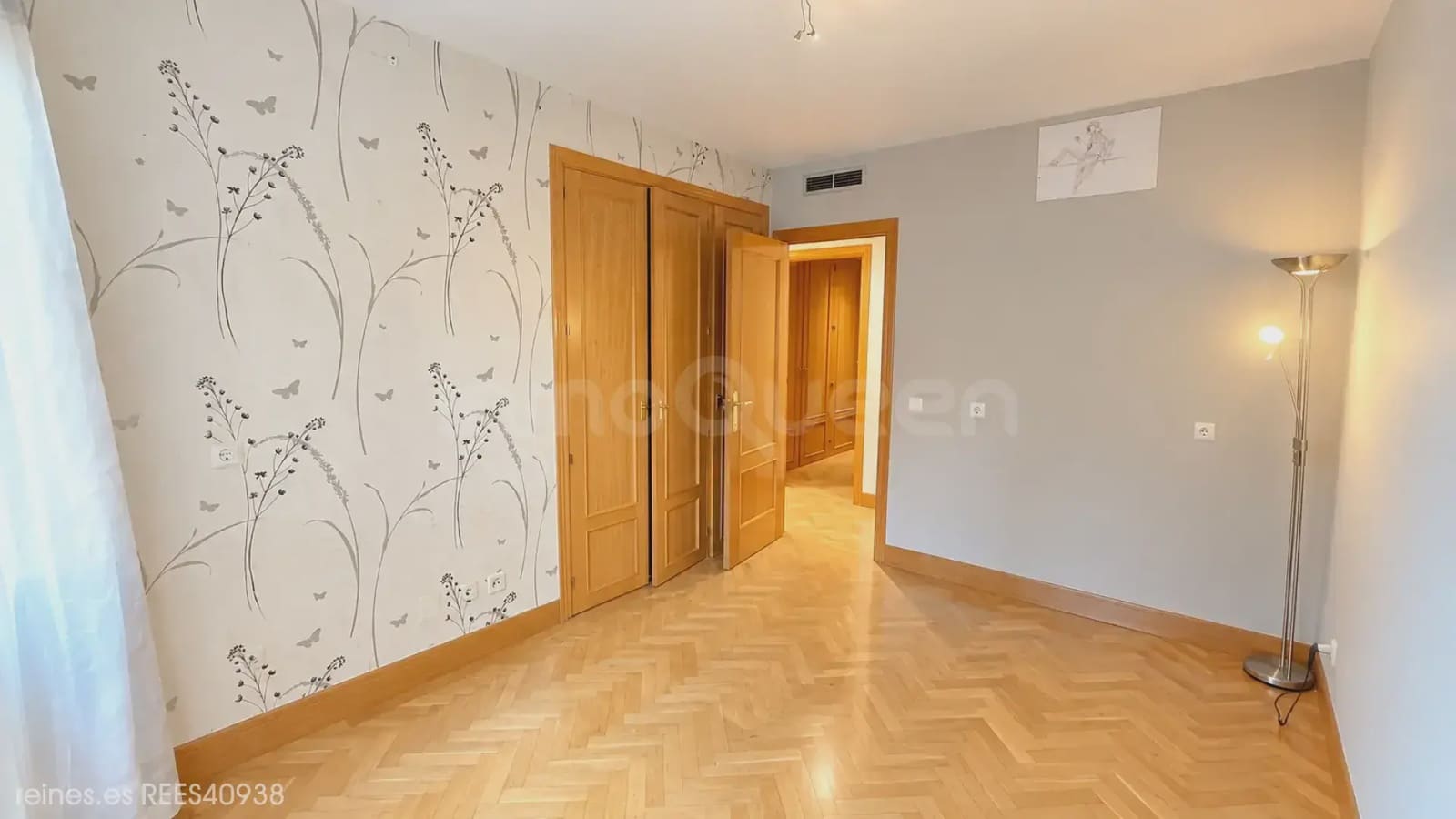 4 bedroom Flat for sale in Madrid city with pool garage - € 795,000 (Ref: 10121070)