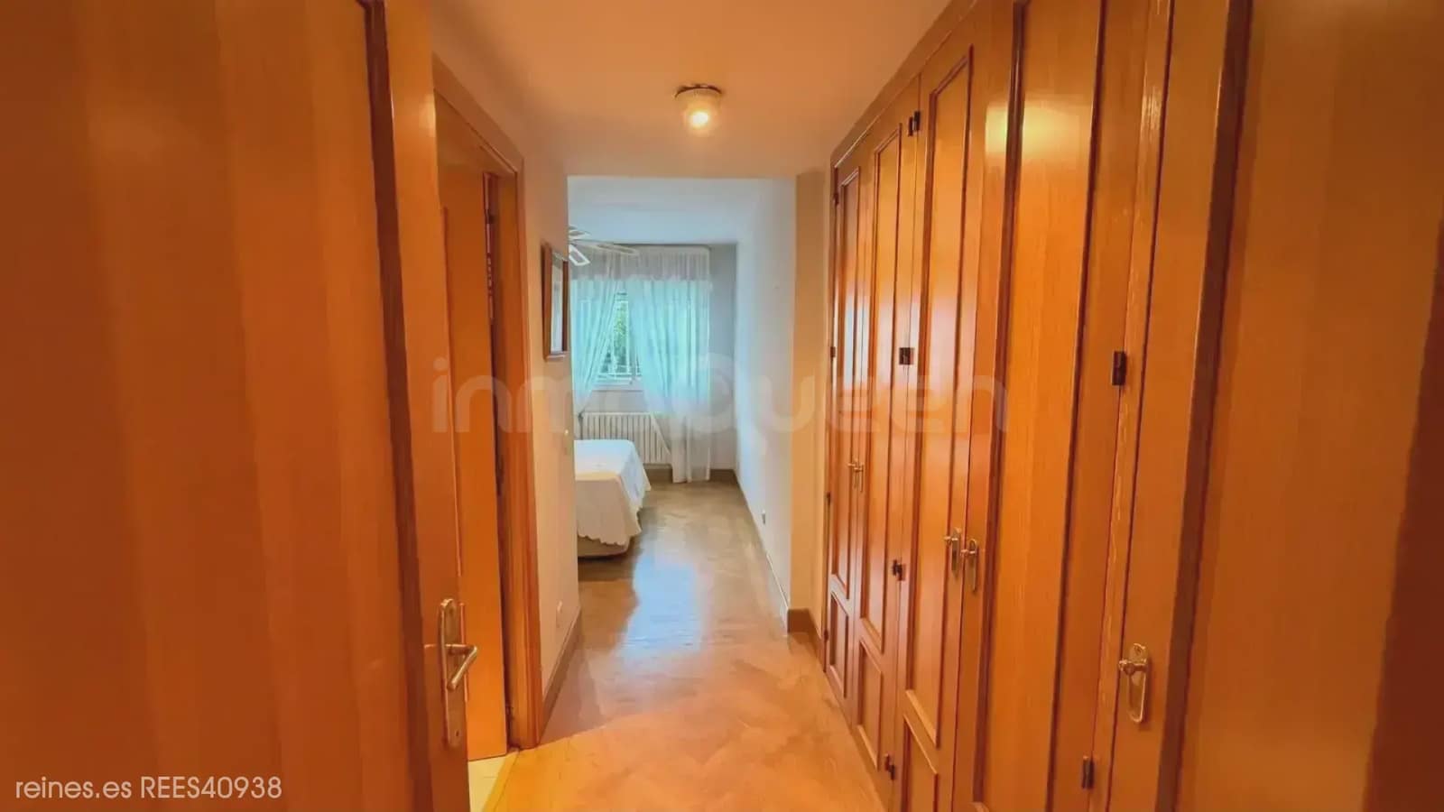 4 bedroom Flat for sale in Madrid city with pool garage - € 795,000 (Ref: 10121070)