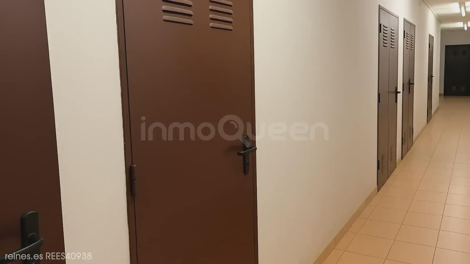 4 bedroom Flat for sale in Madrid city with pool garage - € 795,000 (Ref: 10121070)